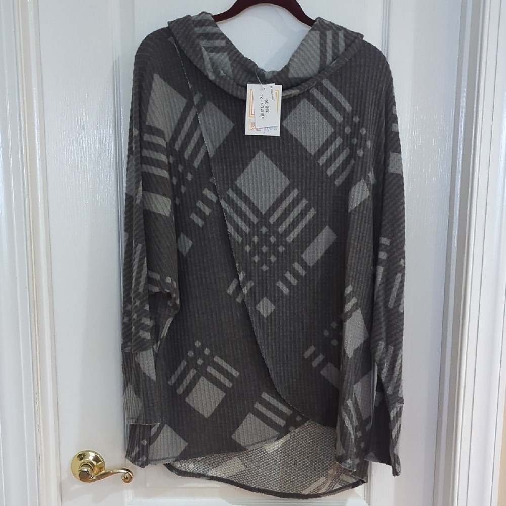 NWT Lularoe KRISTEN XL Gray Plaid Cowl Neck Sweater